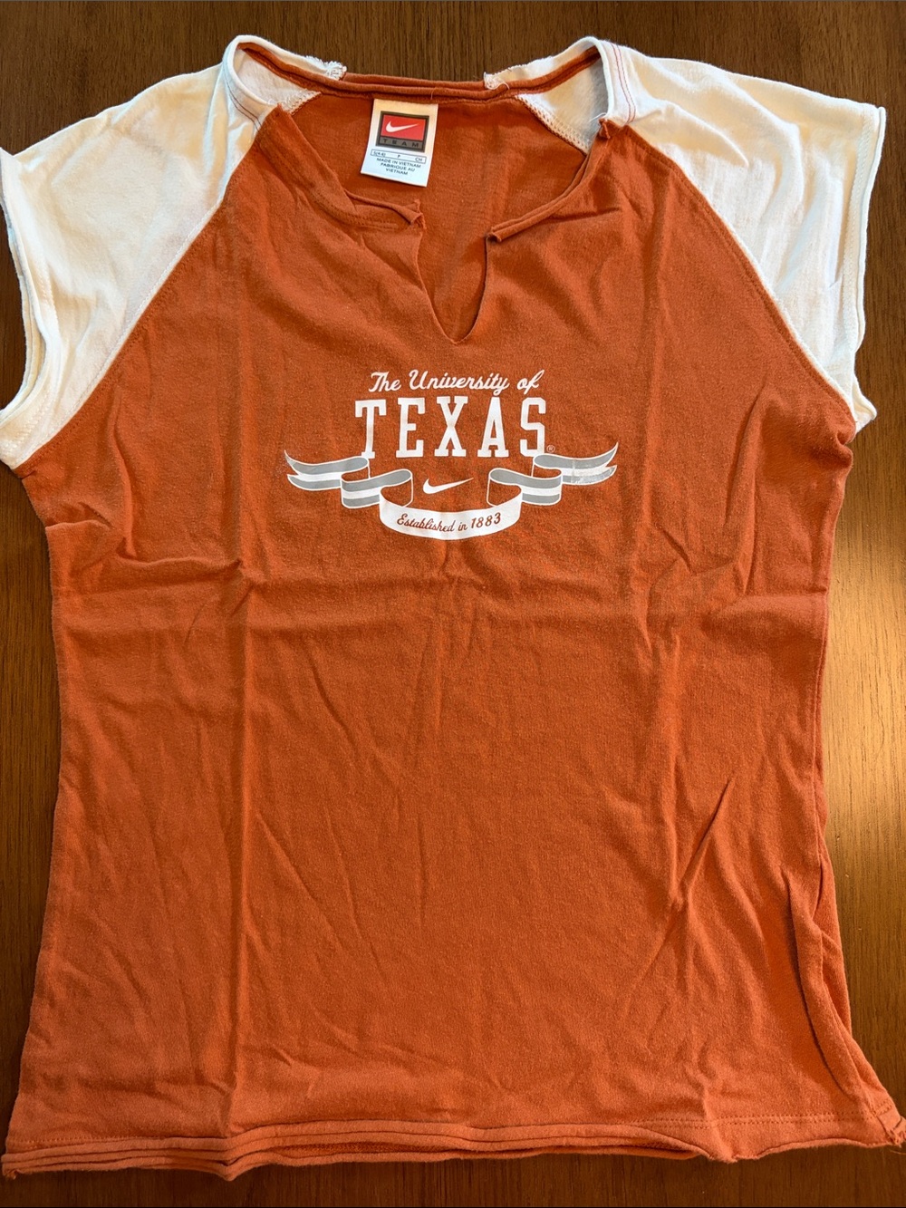 Women’s Nike University of Texas tee